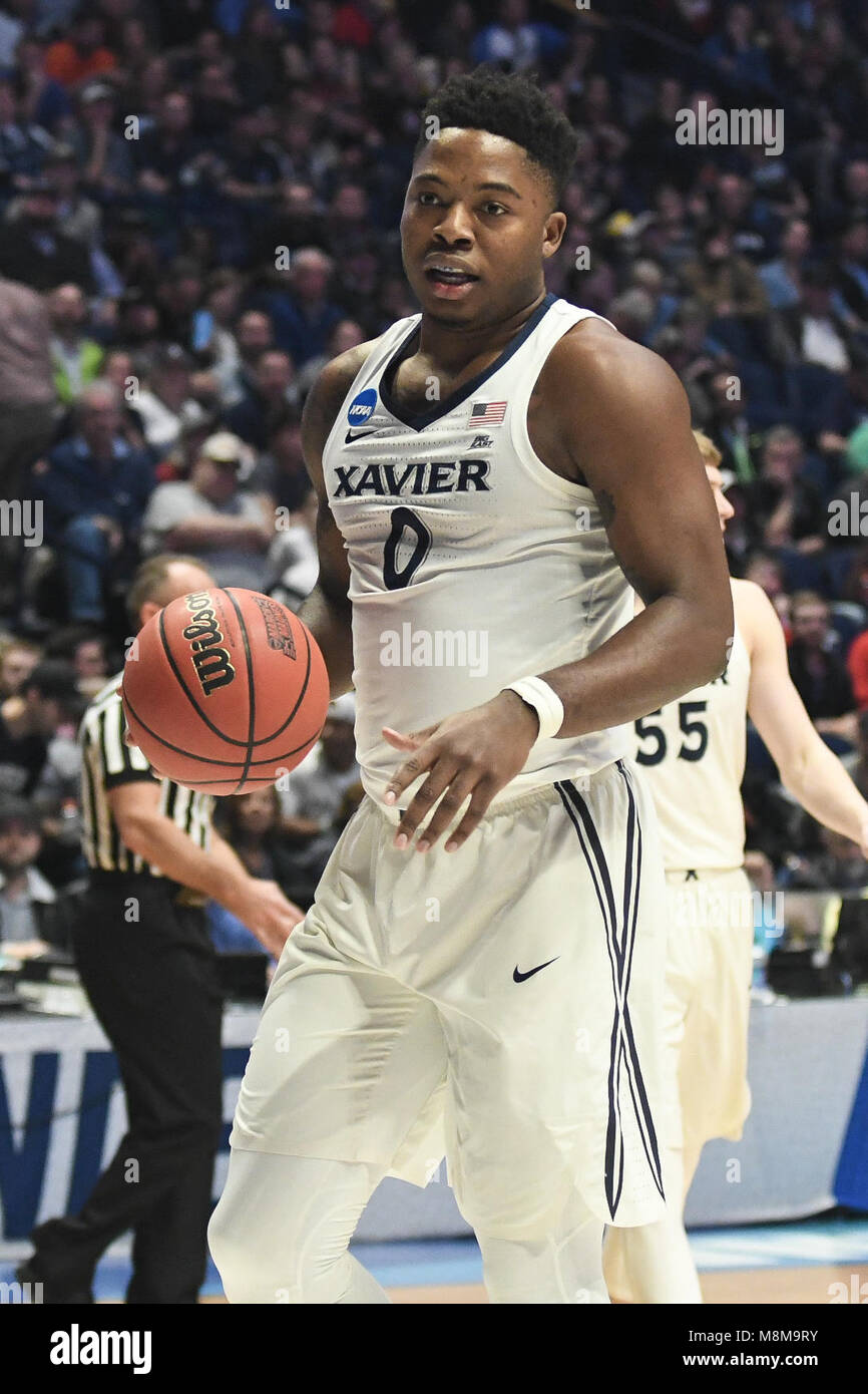 Nashville, Tennessee, USA. 18 Mär, 2018. Xavier Musketiere, Tyrique Jones (0) den Ball dribbelt gegen die Florida State Seminoles bei Bridgestone Arena am 18. März 2018 in Nashville, Tennessee. Credit: FGS Sport/Alamy leben Nachrichten Stockfoto