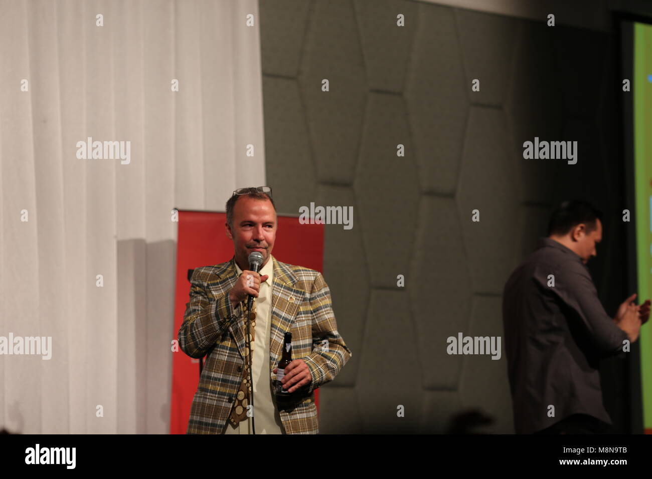 Schauspieler Douglas Stanhope durchgeführt in der Thailand Comedy Festival 2018 im Westin Grand Hotel, Bangkok. Stockfoto