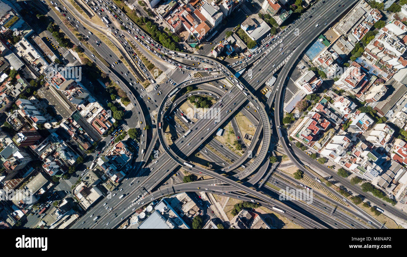9 de Julio Avenue/Au 25 de Mayo Autobahn Interchange, Buenos Aires, Argentinien Stockfoto
