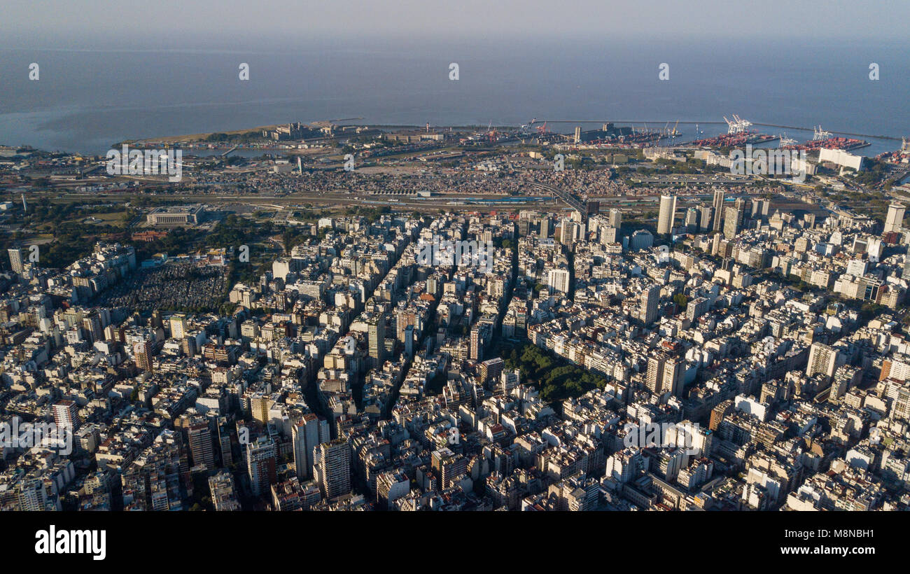 Puerto Nuevo und Stadtviertel Recoleta, Buenos Aires, Argentinien Stockfoto