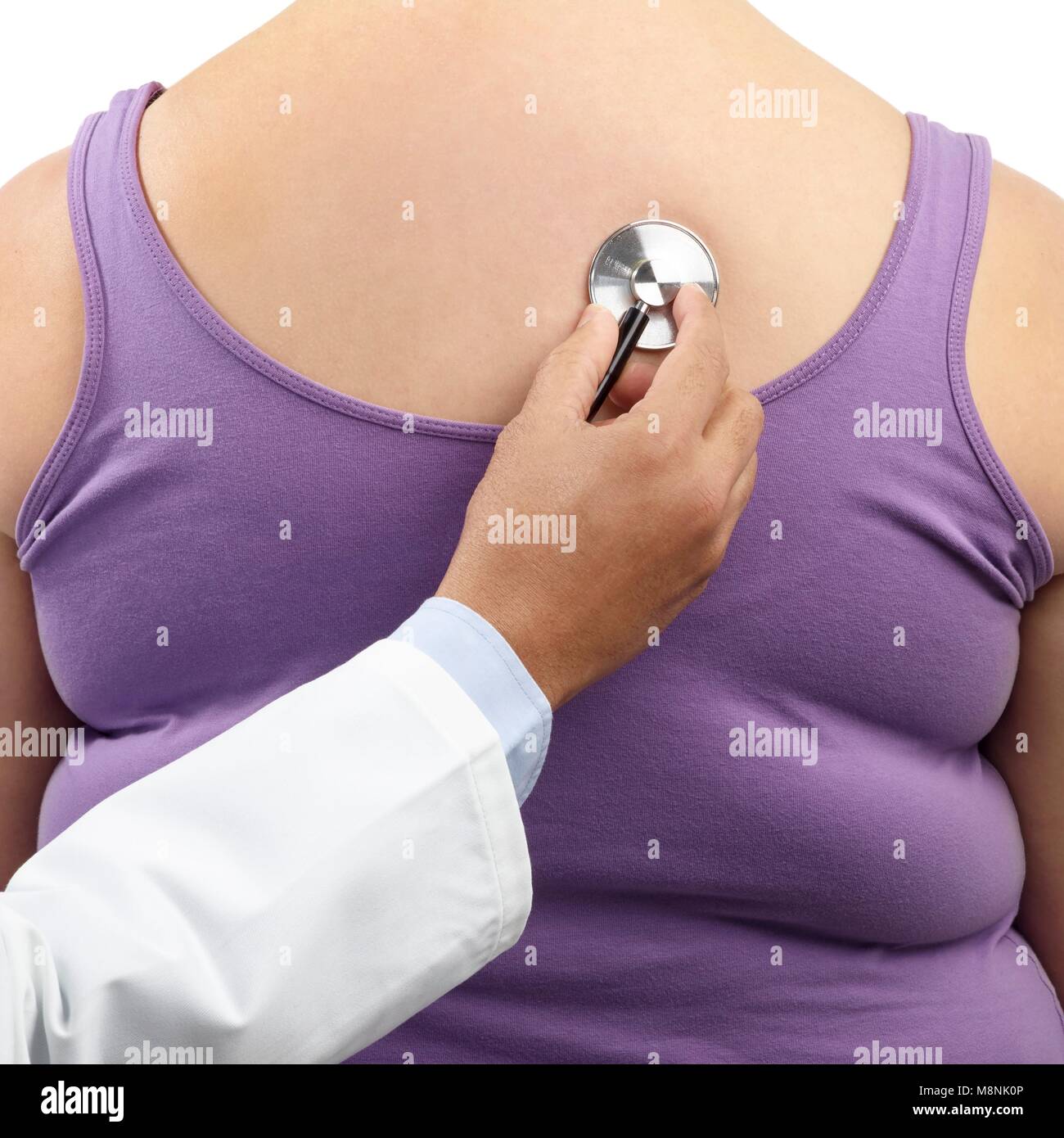 Arzt mittels Stethoskop übergewichtige Frau zu untersuchen. Stockfoto
