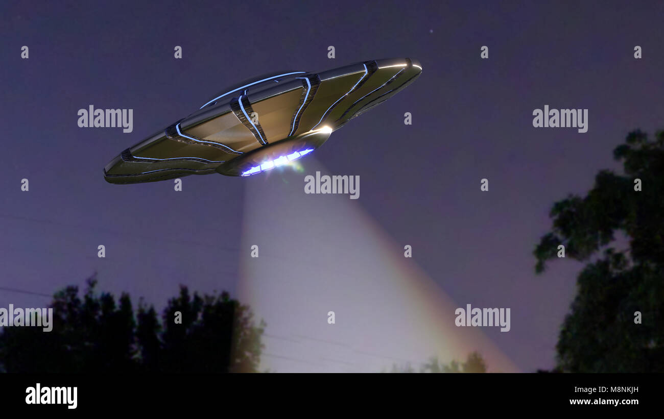 UFO, außerirdisches Raumschiff mit Lichtstrahl im Nachthimmel, außerirdische Besucher mit fliegenden Untertasse (3D-Rendering) Stockfoto