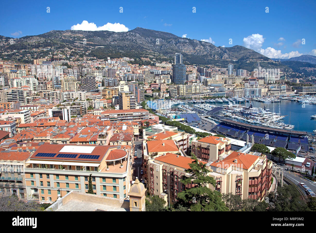 Yachten im Yachthafen von Monaco, Fürstentum Monaco, Côte d'Azur, Französische Riviera, Europa Stockfoto