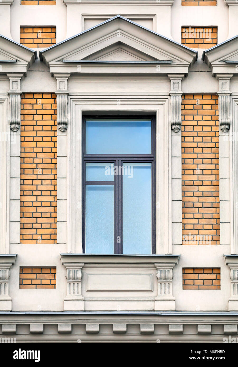 Architektur Detail, Fenster eines alten Gebäudes, Sankt-Petersburg, Russland Stockfoto Architektur Detail, Fenster eines alten Gebäudes, Sankt-Petersburg, Russland Stockfoto