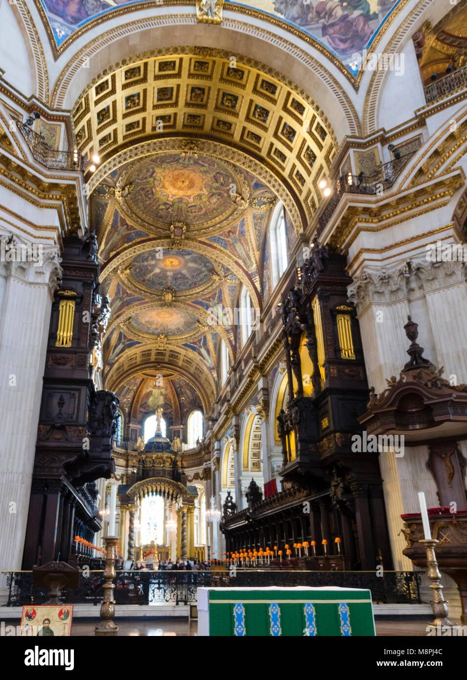 London, Großbritannien - 2 September 2017: Innenraum des Londoner St, Paul Cahthedral, Sitz des Bischofs von London und großen London touristische Attraktion. Stockfoto