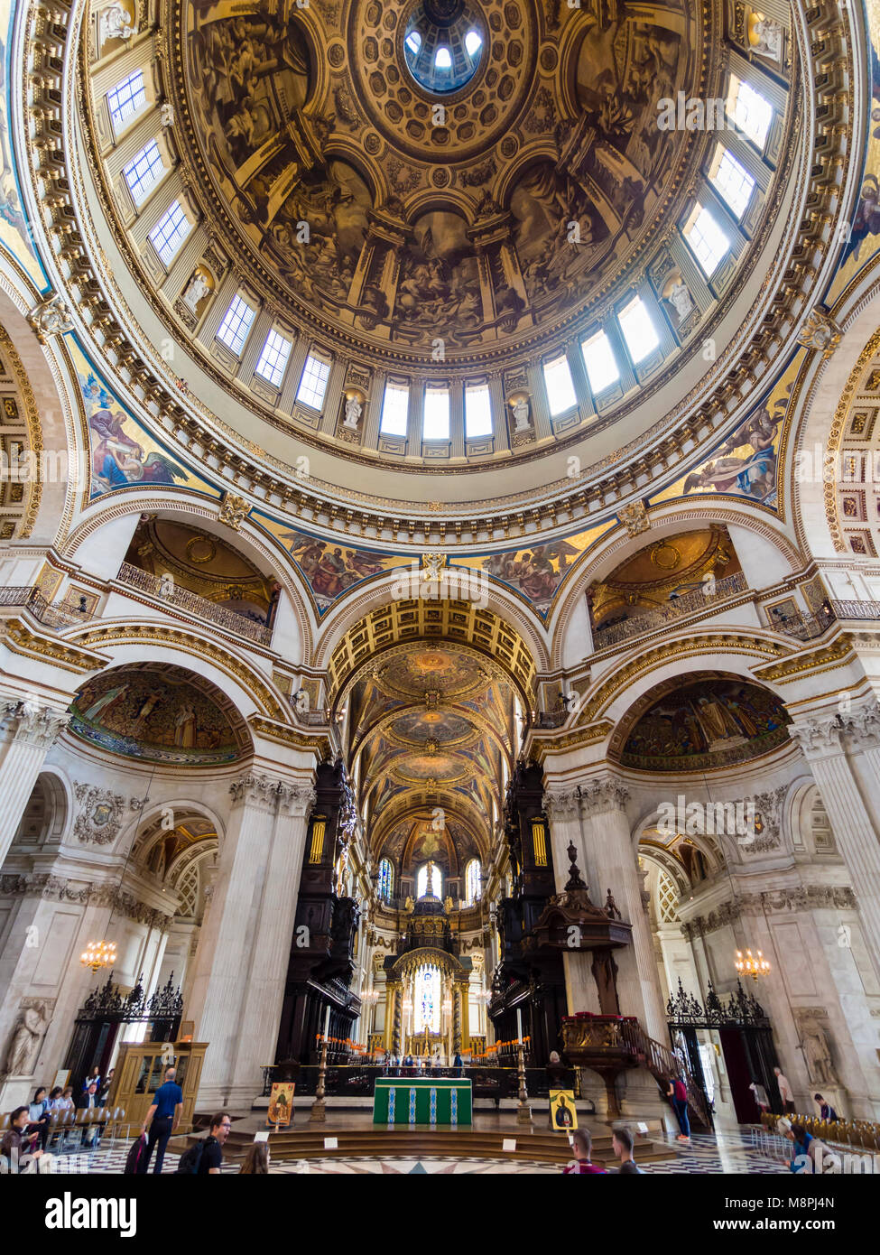 London, Großbritannien - 2 September 2017: Innenraum des Londoner St, Paul Cahthedral, Sitz des Bischofs von London und großen London touristische Attraktion. Stockfoto