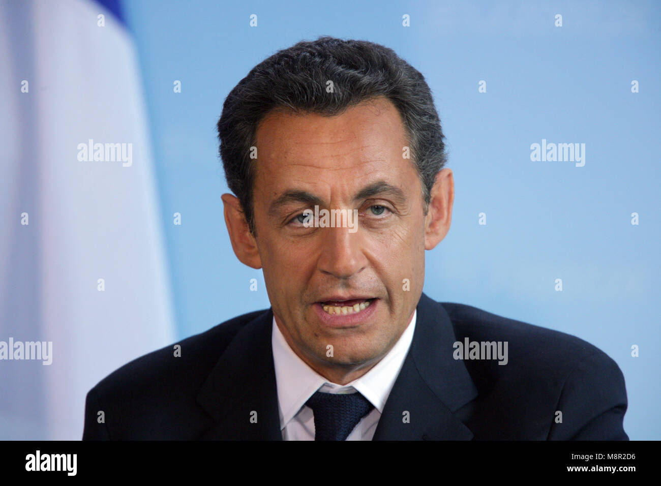 Berlin, Deutschland. 16. Mai 2007. Neue französische Präsident Nicolas Sarkozy spricht während einer Pressekonferenz im Bundeskanzleramt in Berlin, Deutschland, 16. Mai 2007. Es ist Sarkozy der erste Staatsbesuch nach seiner assumition von Office. Bundeskanzlerin Merkel erwartet von Sarkozy Beiträge, um sogar aus der EU-Verfassungskrise. Bild: Johannes Eisele | Verwendung weltweit/dpa/Alamy leben Nachrichten Stockfoto