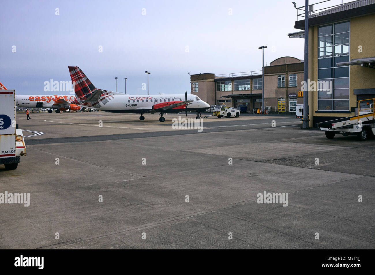 Loganair Flugzeuge G-LGNB zurück Vor schob sie am Flughafen Ronaldsway zu nehmen, von der Insel Man Stockfoto