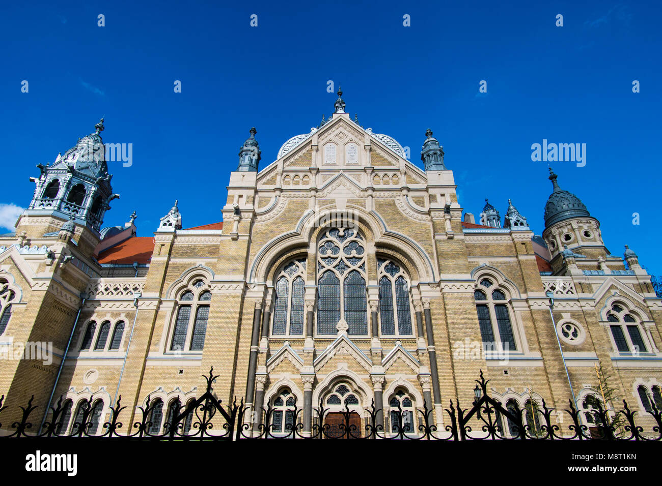 Äußere der jüdischen Synagoge in der Stadt Szeged Szeged, Ungarn, entworfen von lipot Baumhorn Stockfoto