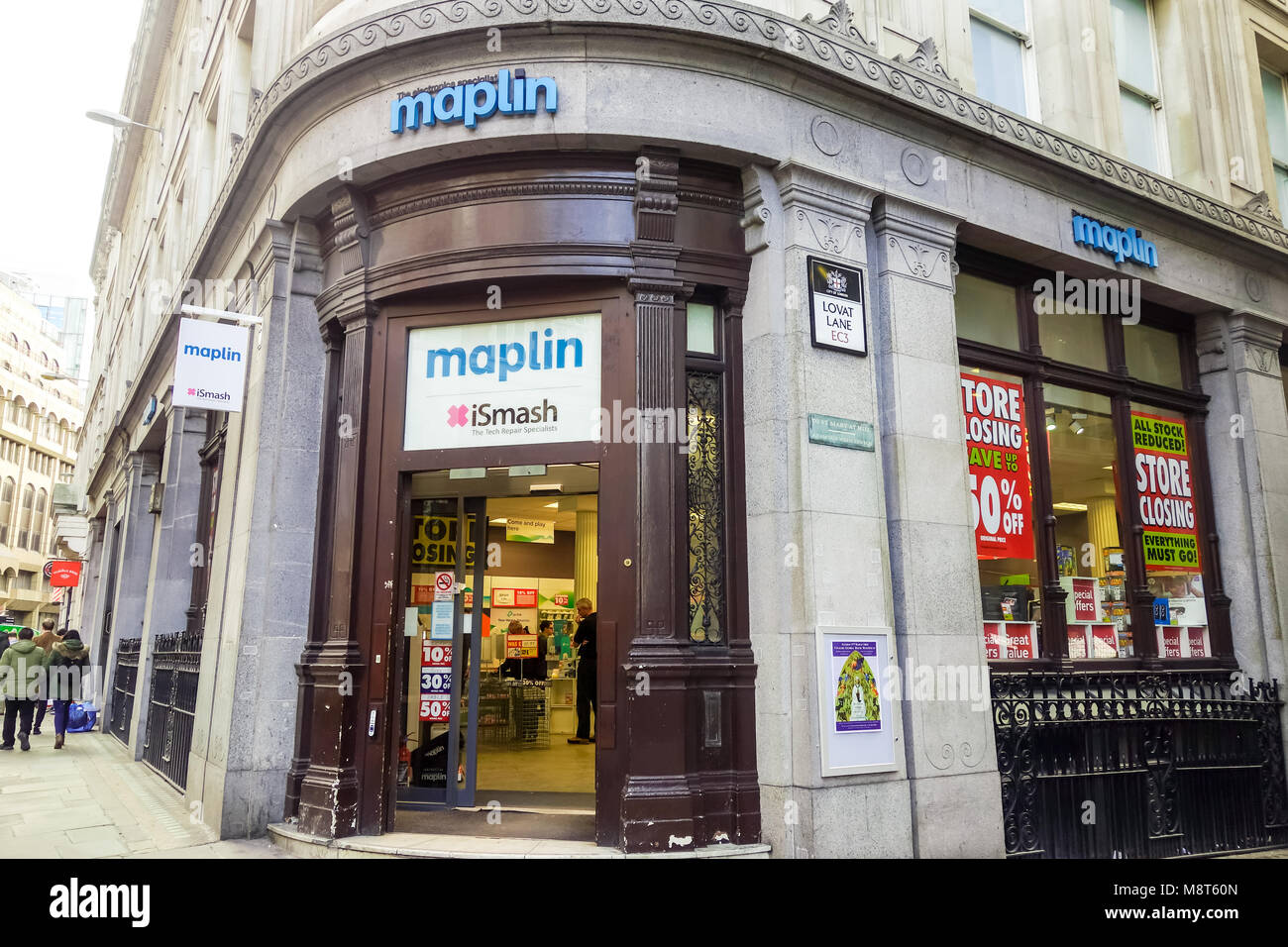 LONDON, GROSSBRITANNIEN, 16. März 2018: maplin Store an ihre Niederlassung in Eastcheap Denkmal bietet hohe Rabatte an die Kunden vor der Schließung. Stockfoto