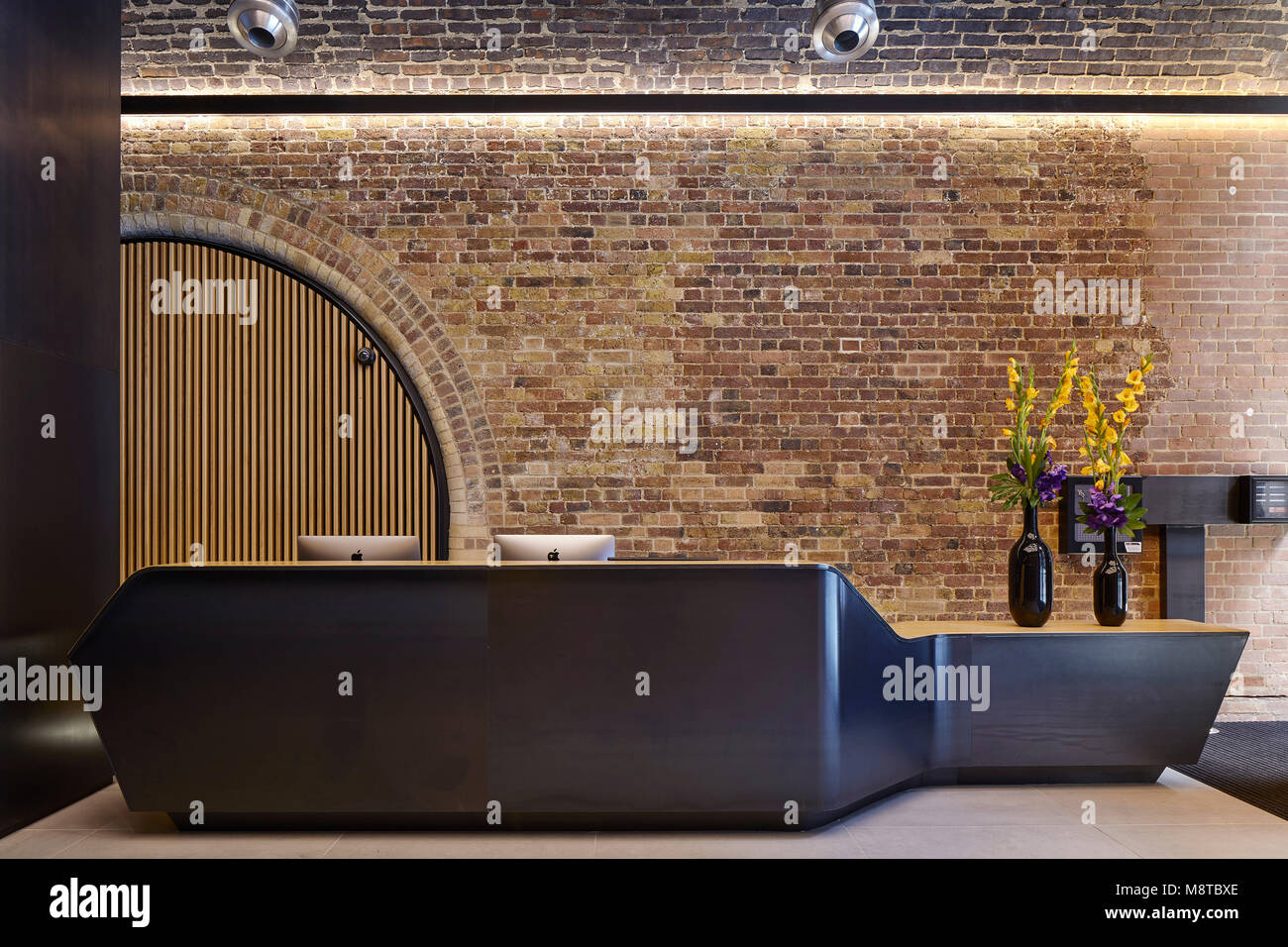 Rezeption. Der Fluss Gebäude, London, Vereinigtes Königreich. Architekt: Steif+Trevillion Architekten, 2017. Stockfoto