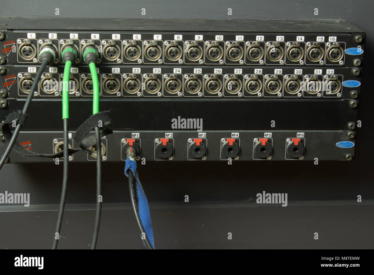 Eine Sammlung von Fotos vertreten, was mit dem Produzieren von Musik beteiligt ist. Stockfoto