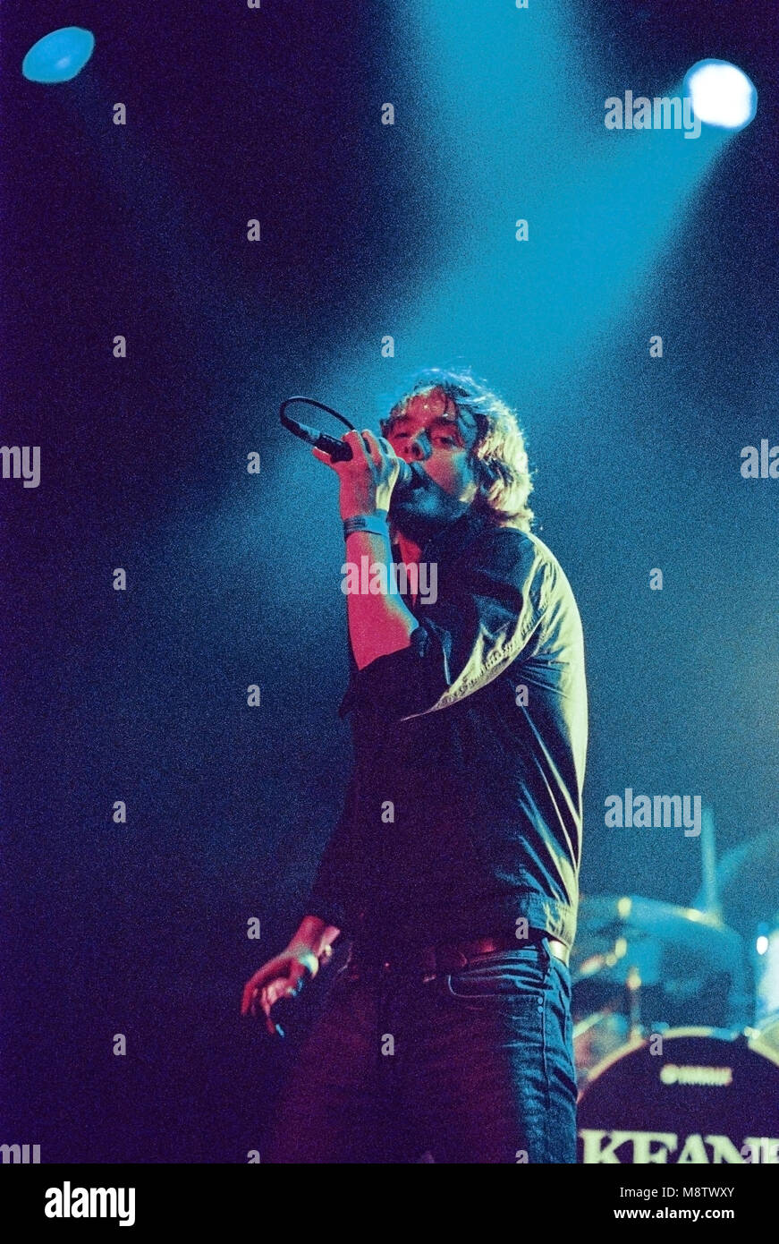 Tom Chaplin, Sänger der englischen Band Keane am 8. Juli 2004, Melkweg Lijnbaansgracht, Amsterdam, Niederlande Stockfoto