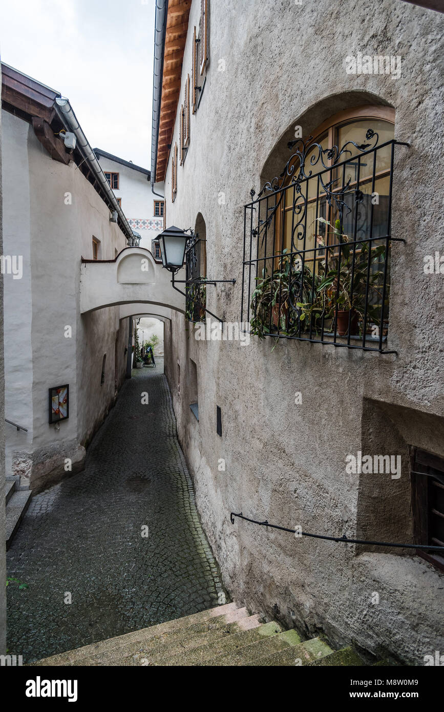 Blick auf die malerische Altstadt von Rattenberg in Tirol in der Nähe von Innsbruck. Stockfoto