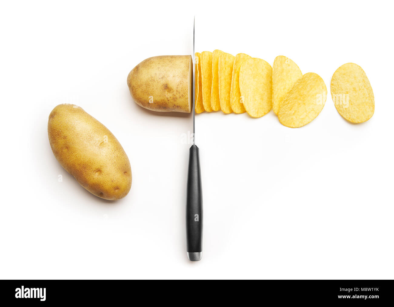 Kartoffel Schicht in Kartoffelchips auf weißem Hintergrund Stockfoto
