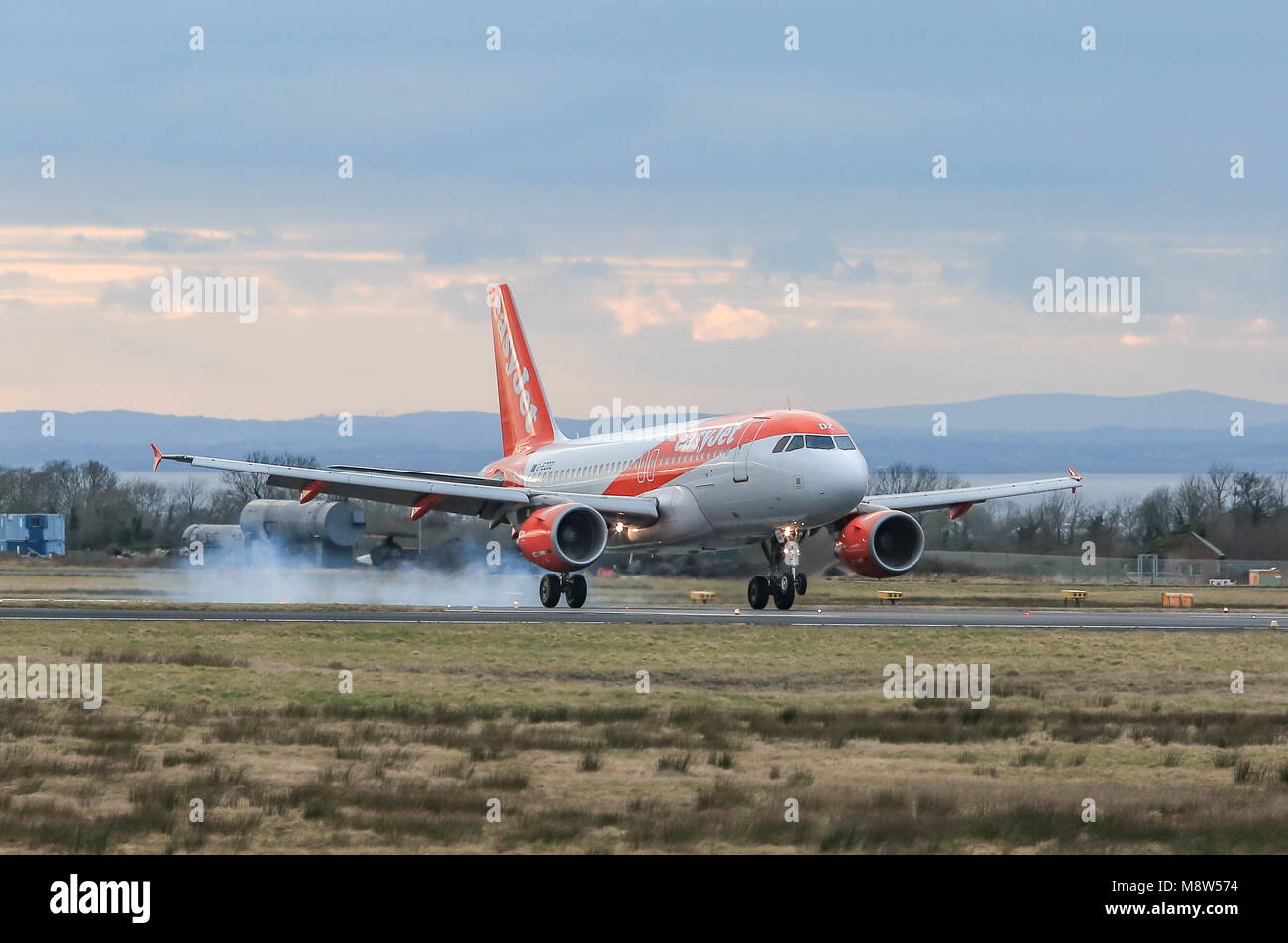 Verschiedene Flugzeuge Frachter und Kommerzielle.. Stockfoto