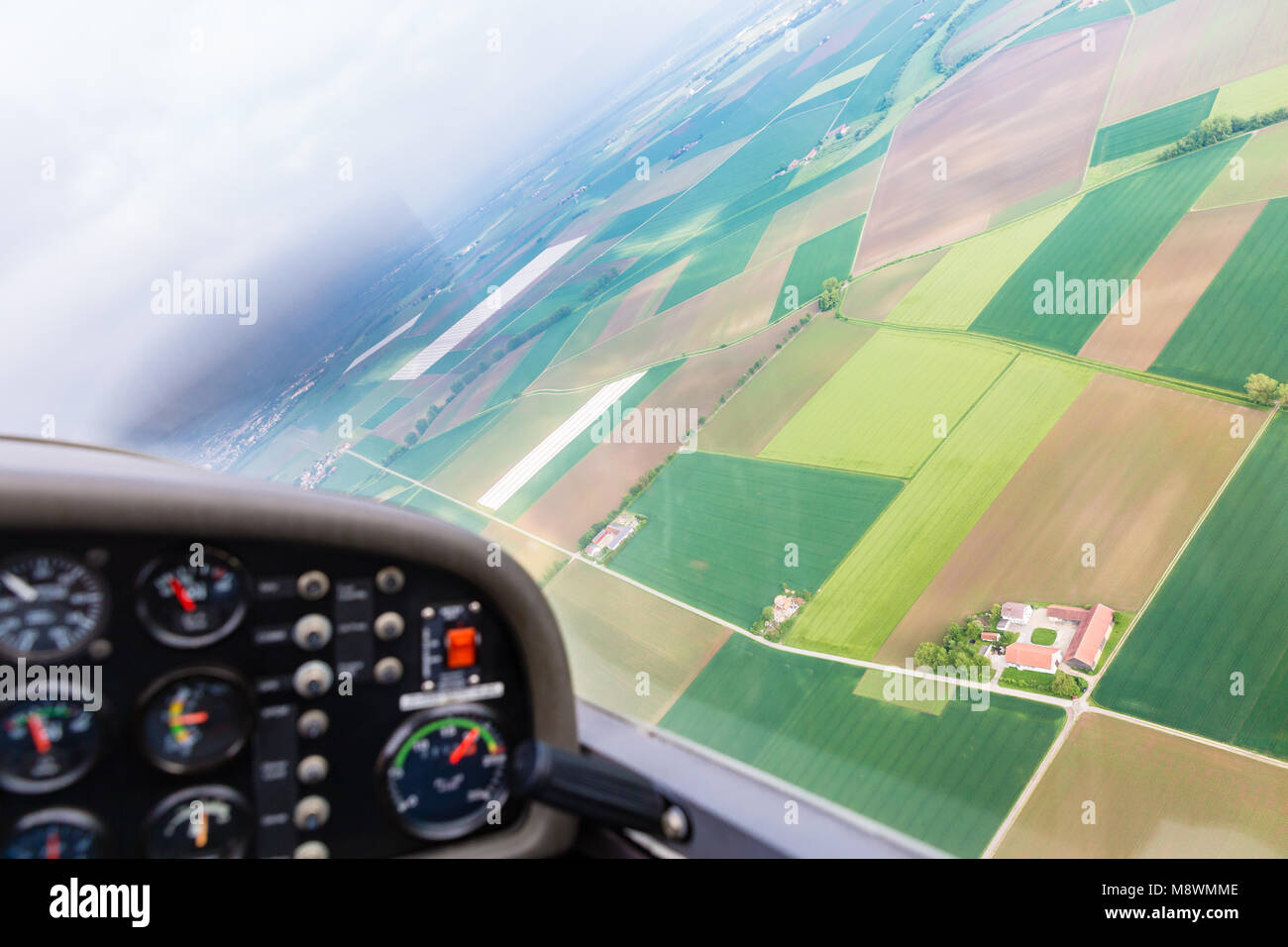 Navigationsinstrumente der Ebene im Dashboard Stockfoto