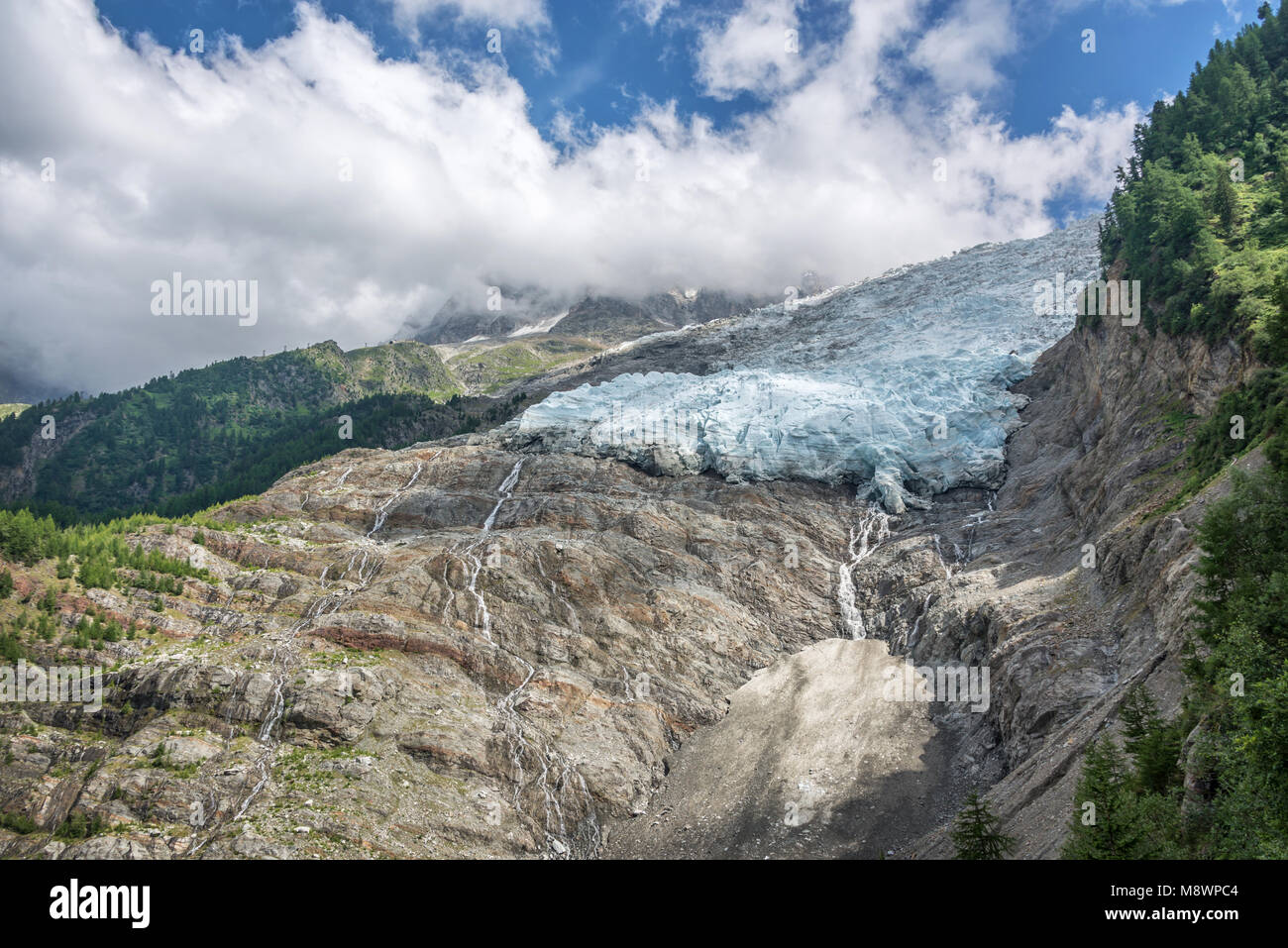 Blick auf das untere Ende des Bossons Gletscher, in Chamonix Mont Blanc Massiv, die Alpen, Frankreich Stockfoto