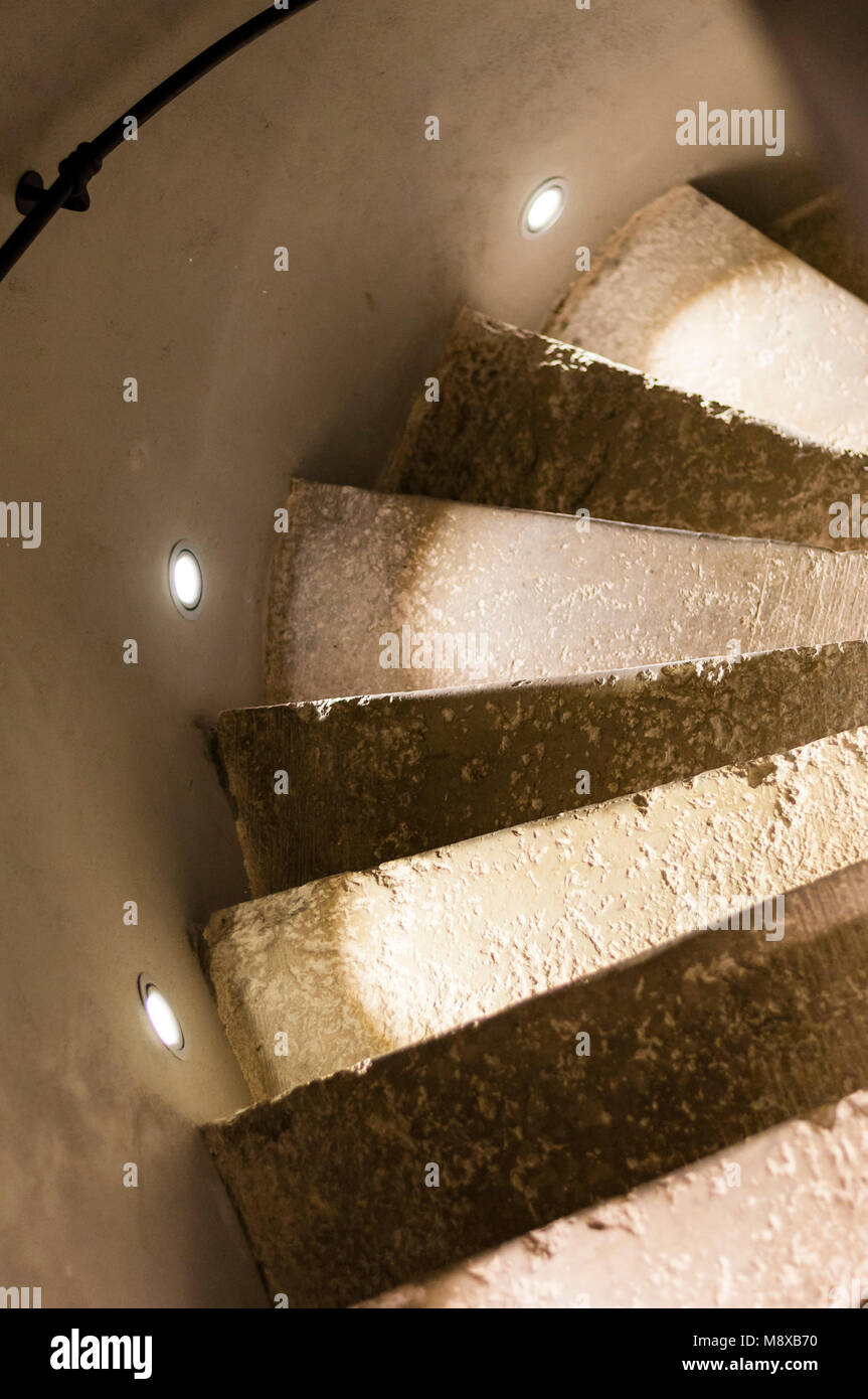 Treppe Mit Beleuchtung Stockfotos Und Bilder Kaufen Alamy