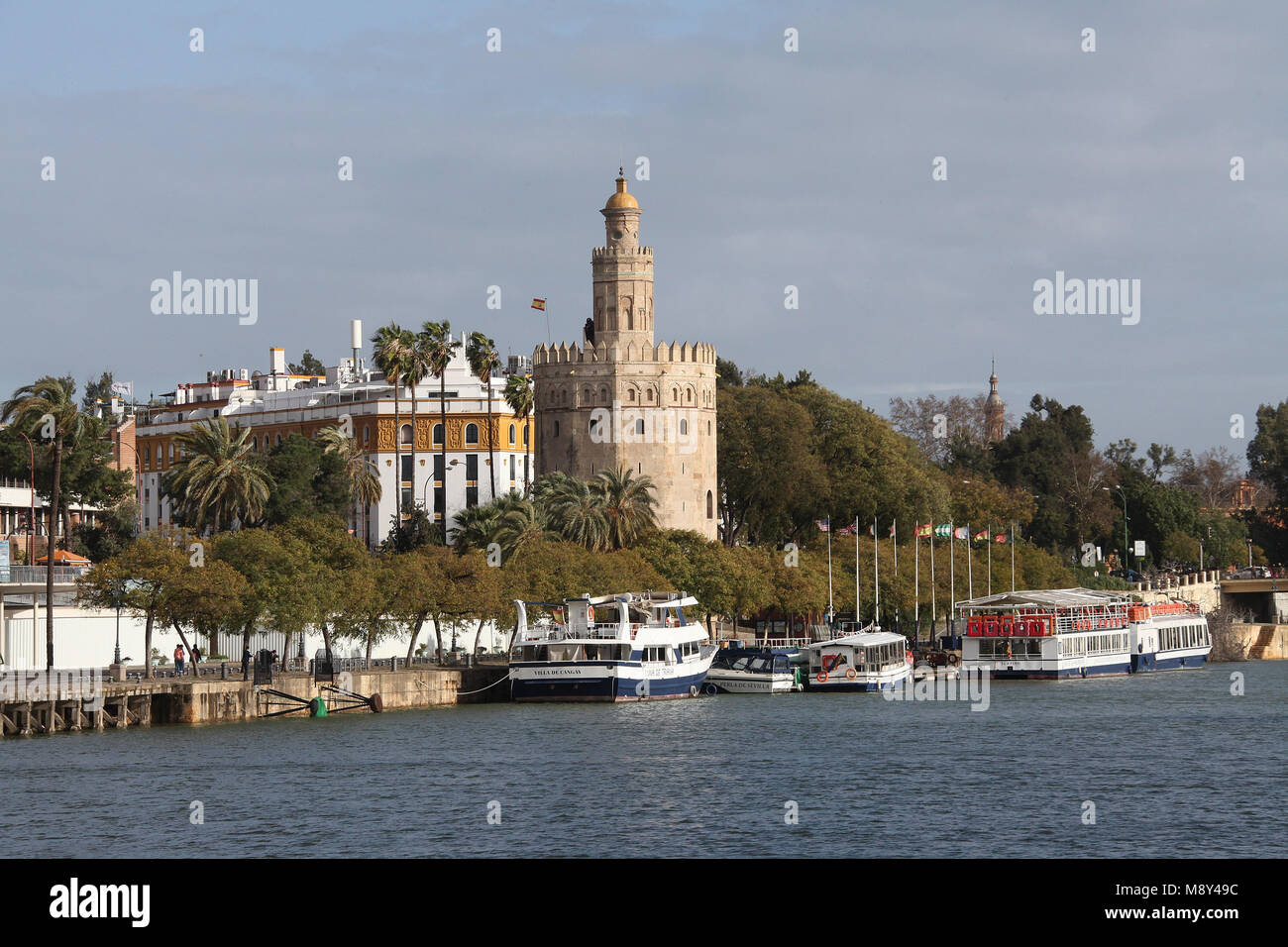 Ufer des Flusses Guadalquivir in Sevilla Stockfoto