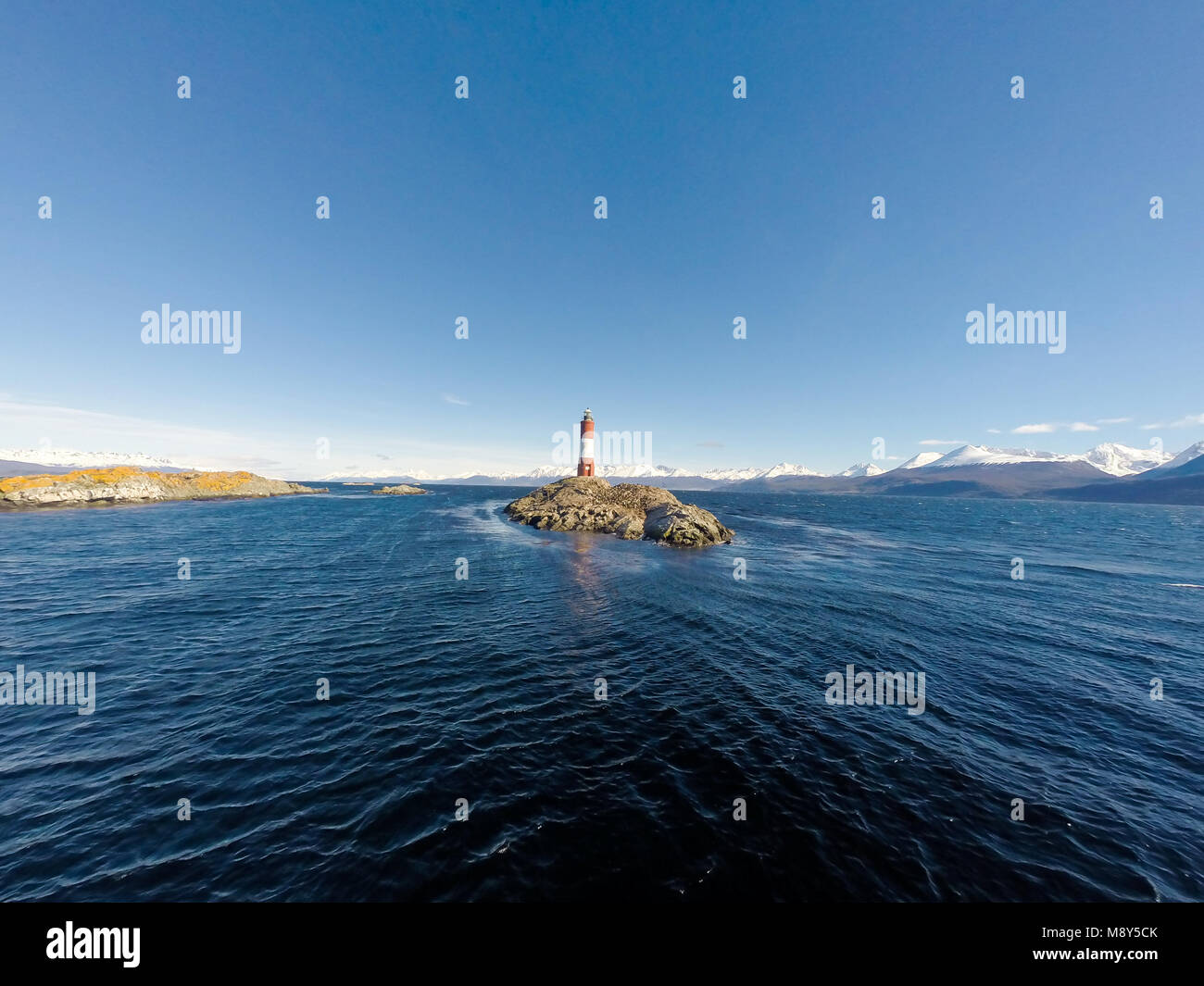 Ushuaia, Argentinien. Oktober 2, 2014. Leuchtturm Les Eclaireurs auf den Inseln Les Eclaireurs, die gerufen ist, seinen Namen, 5 Seemeilen östlich von Stockfoto