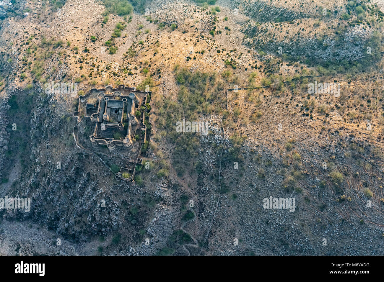 Verlassene fort in der Nähe von Jaipur Rajasthan Stockfoto