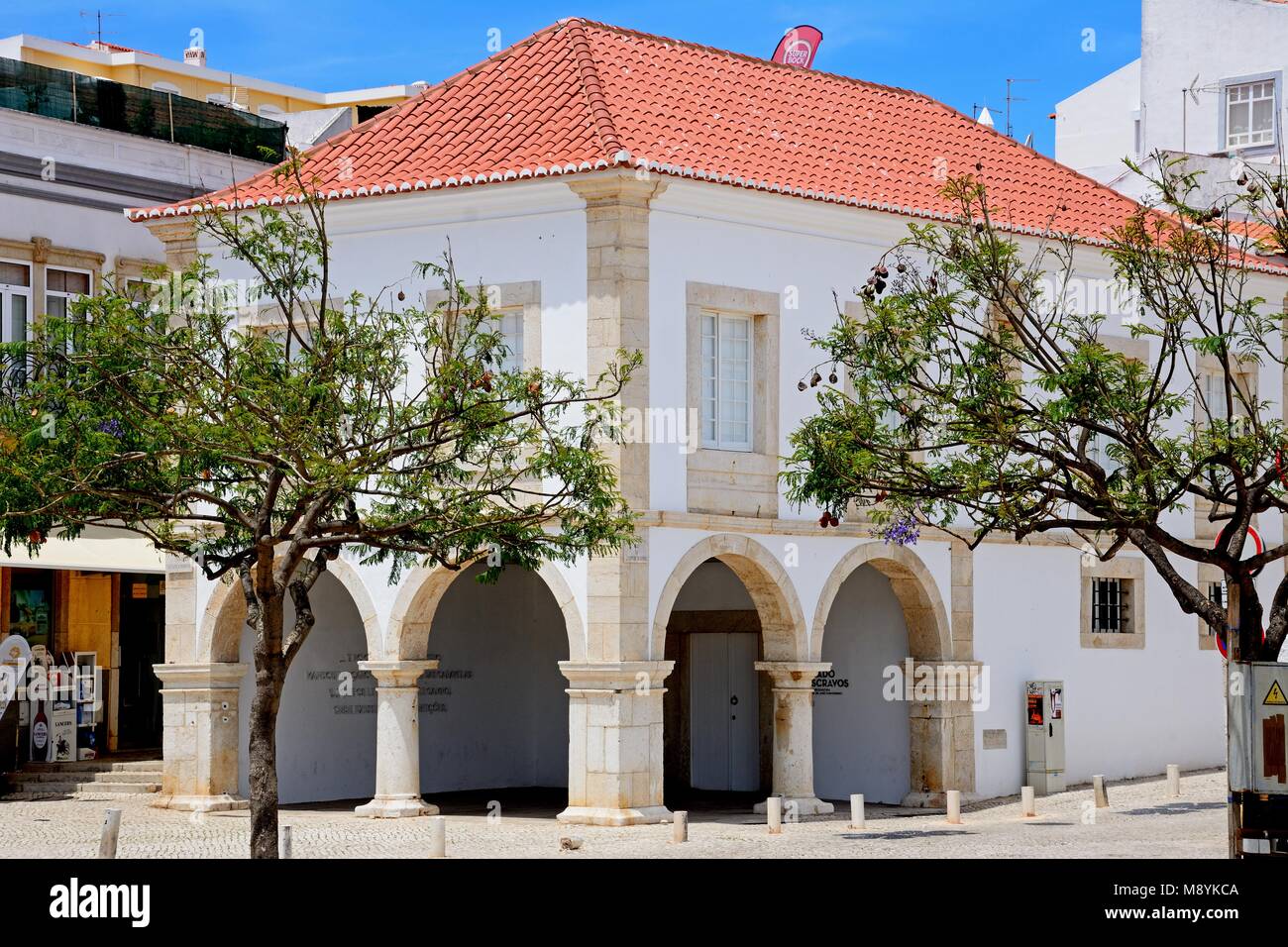 Ansicht des alten Sklavenmarkt Gebäude auf dem Marktplatz, Lagos, Algarve, Portugal, Europa. Stockfoto