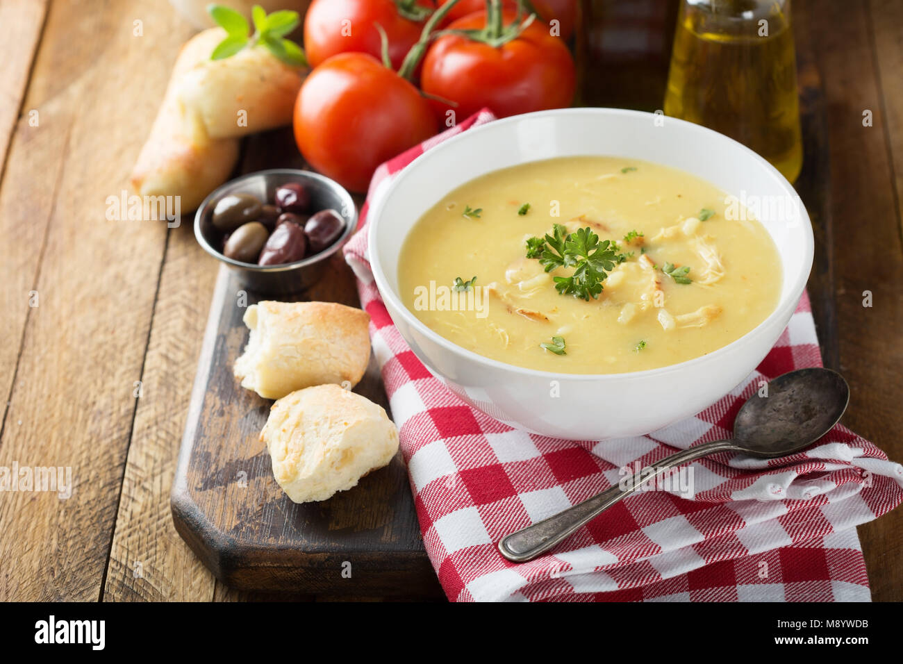 Cremige Lemon Chicken Soup Stockfoto