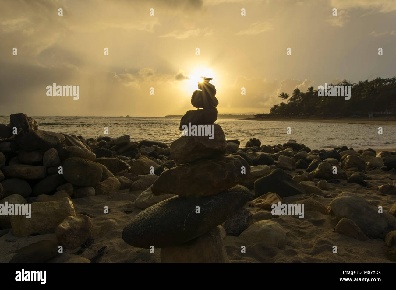 Am frühen Morgen Sonnenaufgang am Strand in der Dominikanischen Republik Stockfoto