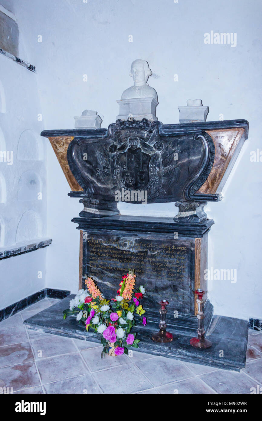 Macharaviaya, Málaga, Spanien. Die Familie Gálvez Krypta. Grab von Vicente Bernardo de Gálvez y Madrid, Vicomte von Galveston Stockfoto