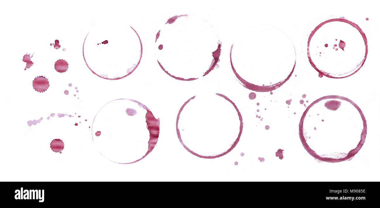 Trockene Flecken Rotwein Glas oder Flasche Kreis Ringe und Blob fällt auf weißem Hintergrund Stockfoto