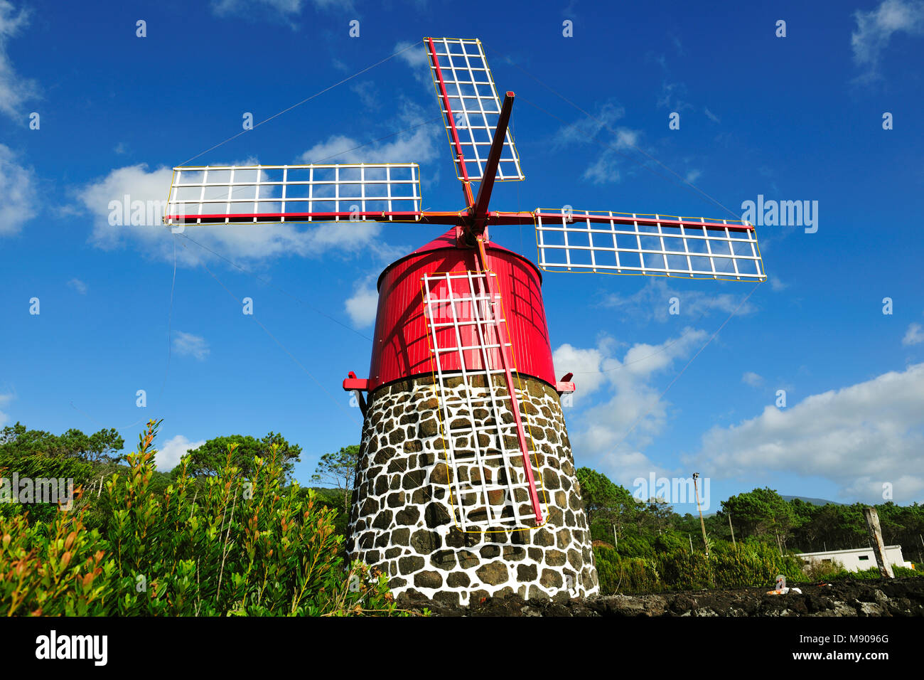 Traditionelle Windmühle, Pico. Azoren, Portugal Stockfoto