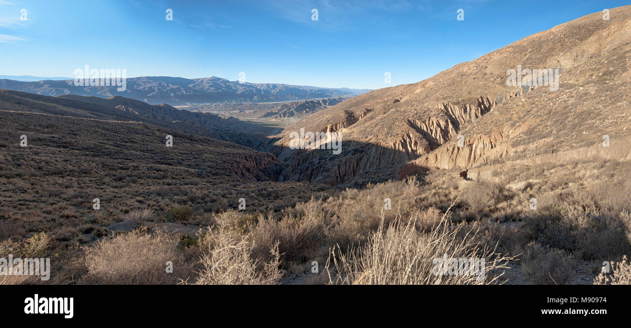 El Sillar Pass in der Nähe von Tupiza, Landschaft rund um die Quebrada de Palala Tal mit Erodierten spiky Felsformationen - Bolivien, Südamerika. Stockfoto