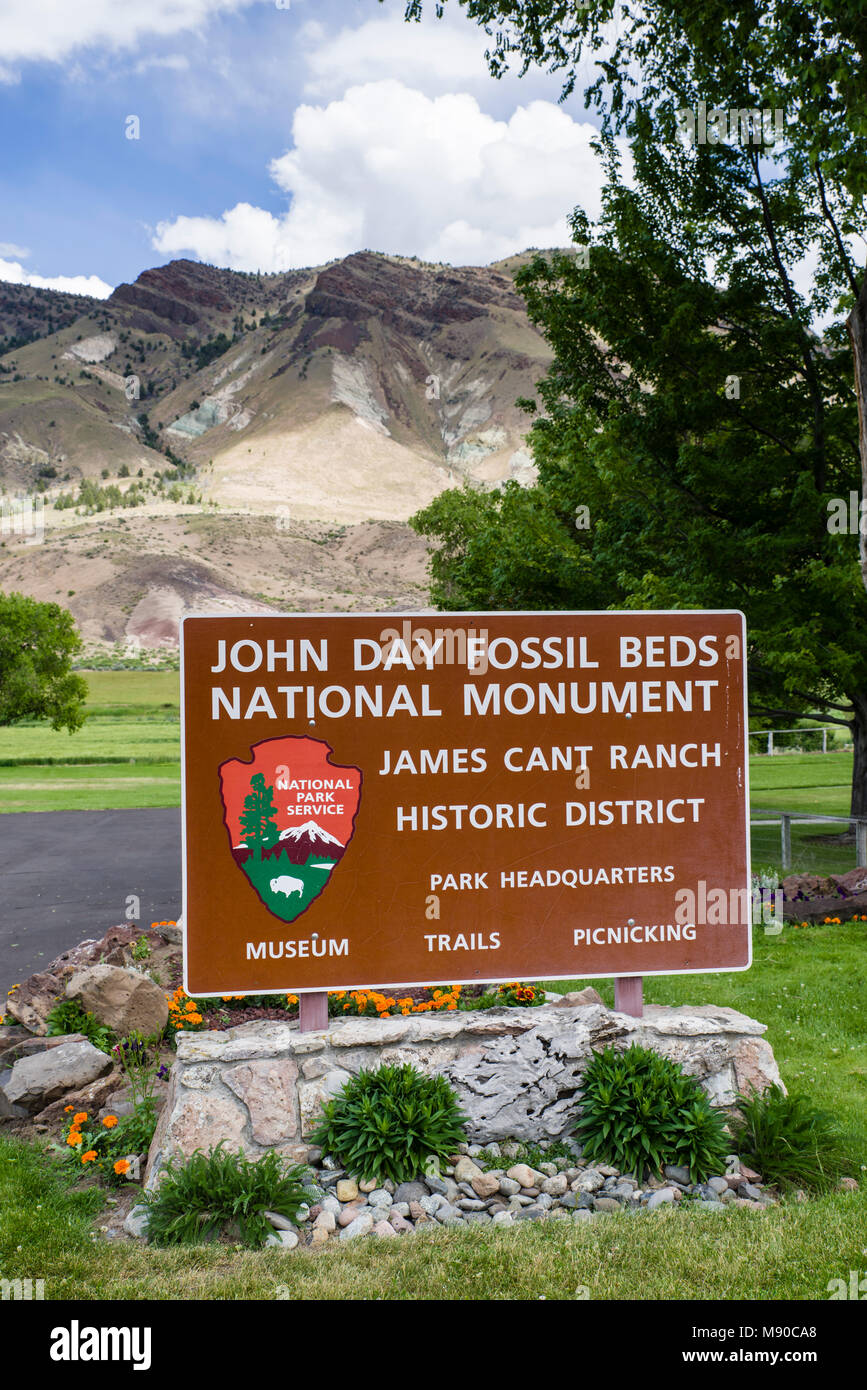 Zeichen für die Ranch kann nicht Gebäude jetzt Sitz für das John Day Fossil Beds National Monument. Stockfoto