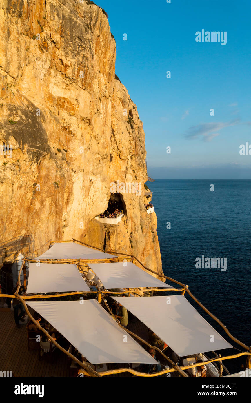 Cova Den Xoroi Menorca Balearen Stockfotos Und Bilder Kaufen Alamy
