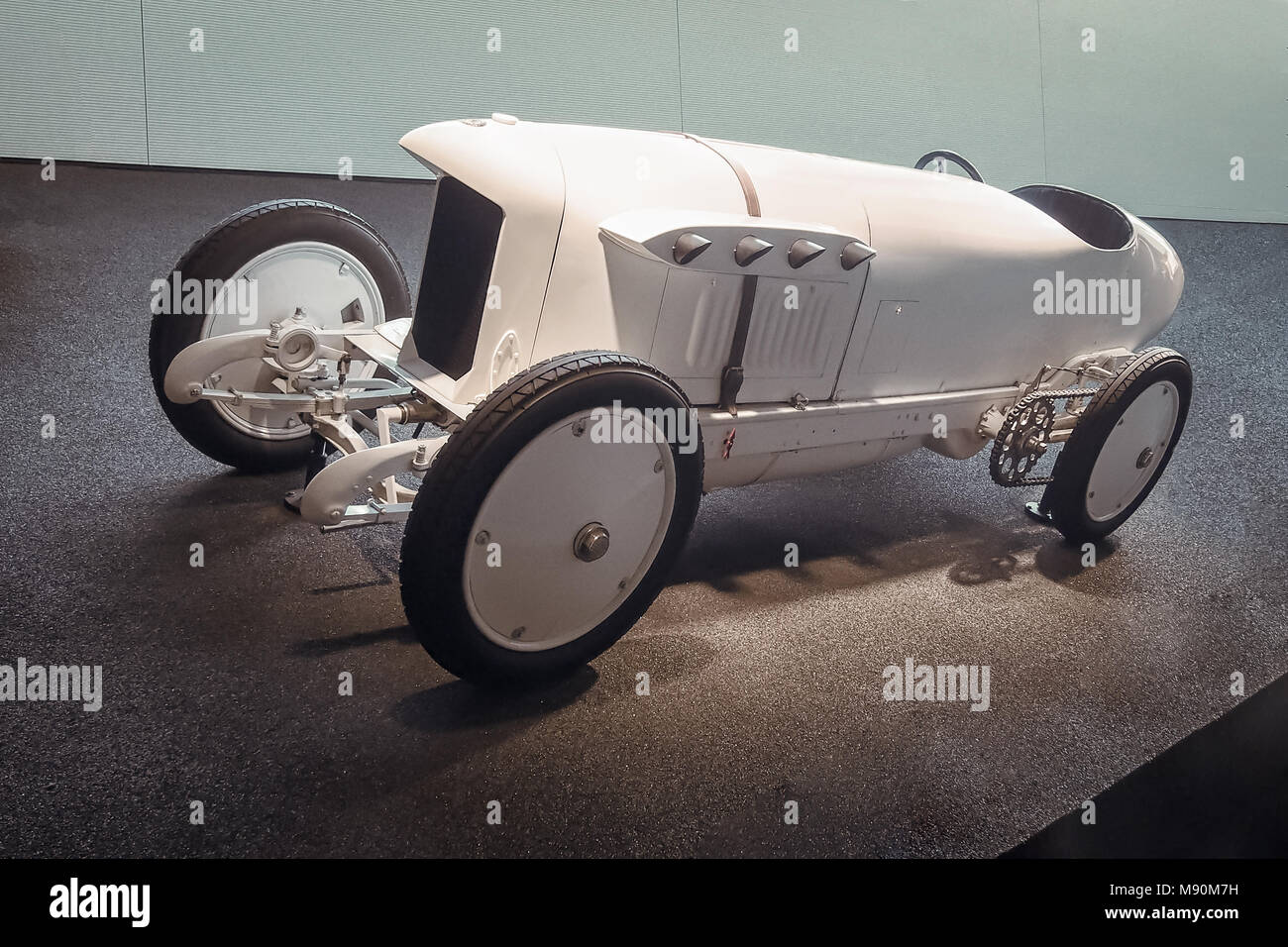 STUTTGART, DEUTSCHLAND - 7 April, 2017: 1909 Benz "Lightning Benz" 200-PS-Rennwagen im Mercedes Museum. Stockfoto