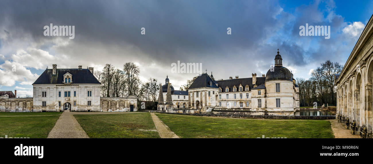 Schloss de tanlay Fotos und Bildmaterial in hoher Auflösung Alamy