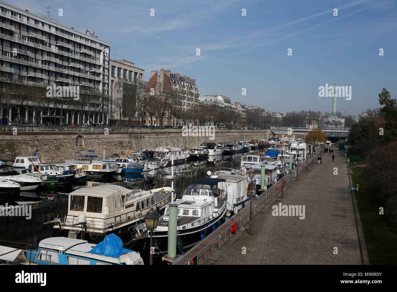 Paris-La Bastille Hafen. Frankreich. Stockfoto