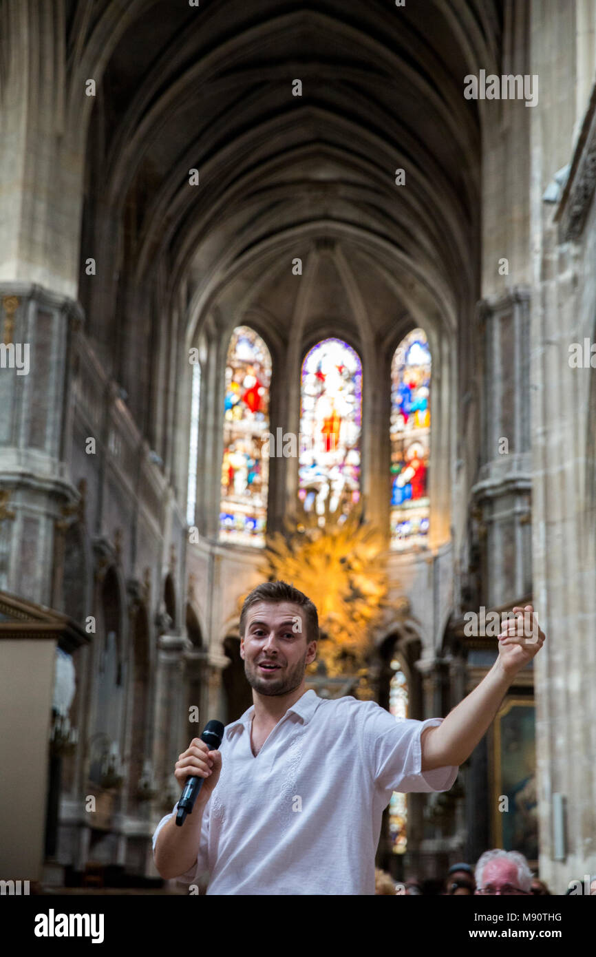 Konzert und Sufi Poesie lesen in Saint-Merry Kirche, Paris. ThÃ©ophile Choquet. Stockfoto