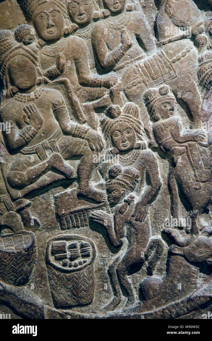 National Museum von Indien, Delhi. Verliebte Paare. Sunga, 2.Jahrhundert v. Chr., Amin, Haryana. Stein. Detail. Indien. Stockfoto