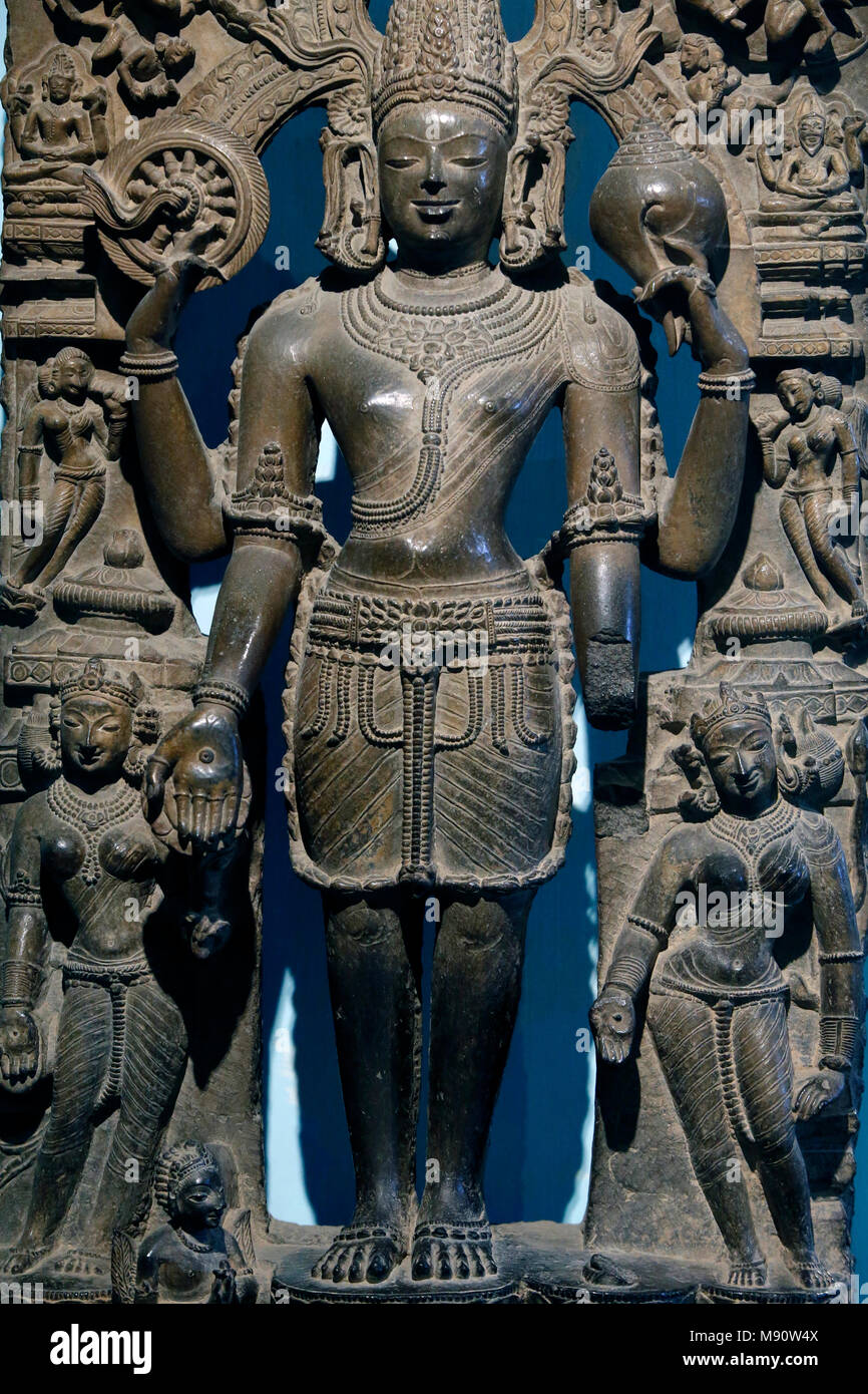 National Museum von Indien, Delhi. Vishnu mit Ehefrauen. Östlichen Ganga, 13. Jahrhundert n. Chr. Konark in Orissa. Stein. Detail. Indien. Stockfoto