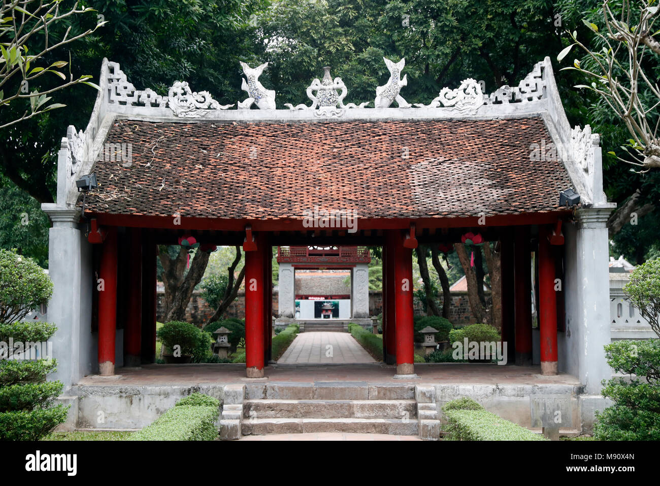 Der Tempel der Literatur ist konfuzianische Tempel, war früher ein Zentrum des Lernens in Hanoi. Hanoi. Vietnam. Stockfoto
