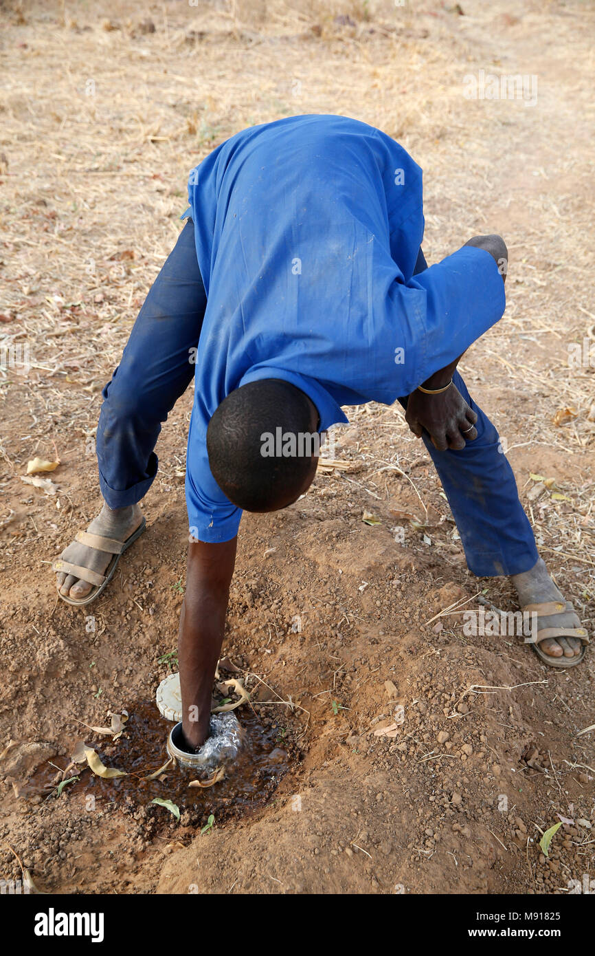 UBTEC NRO in einem Dorf in der Nähe von Ouahigouya, Burkina Faso. Wasserloch. Stockfoto