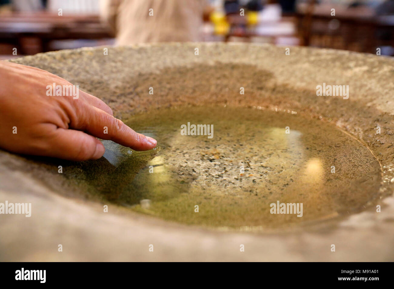 Kirche Saint-Jacques. Heiliges Wasser Font. Sallanches. Frankreich. Stockfoto