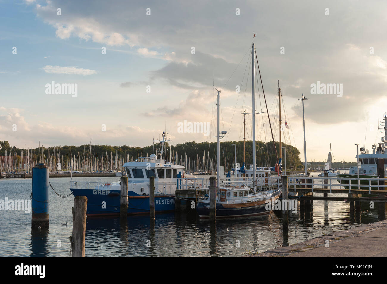 Pier auf die Trave, Travemünde, Ostsee, Schleswig-Holstein, Deutschland, Europa Stockfoto