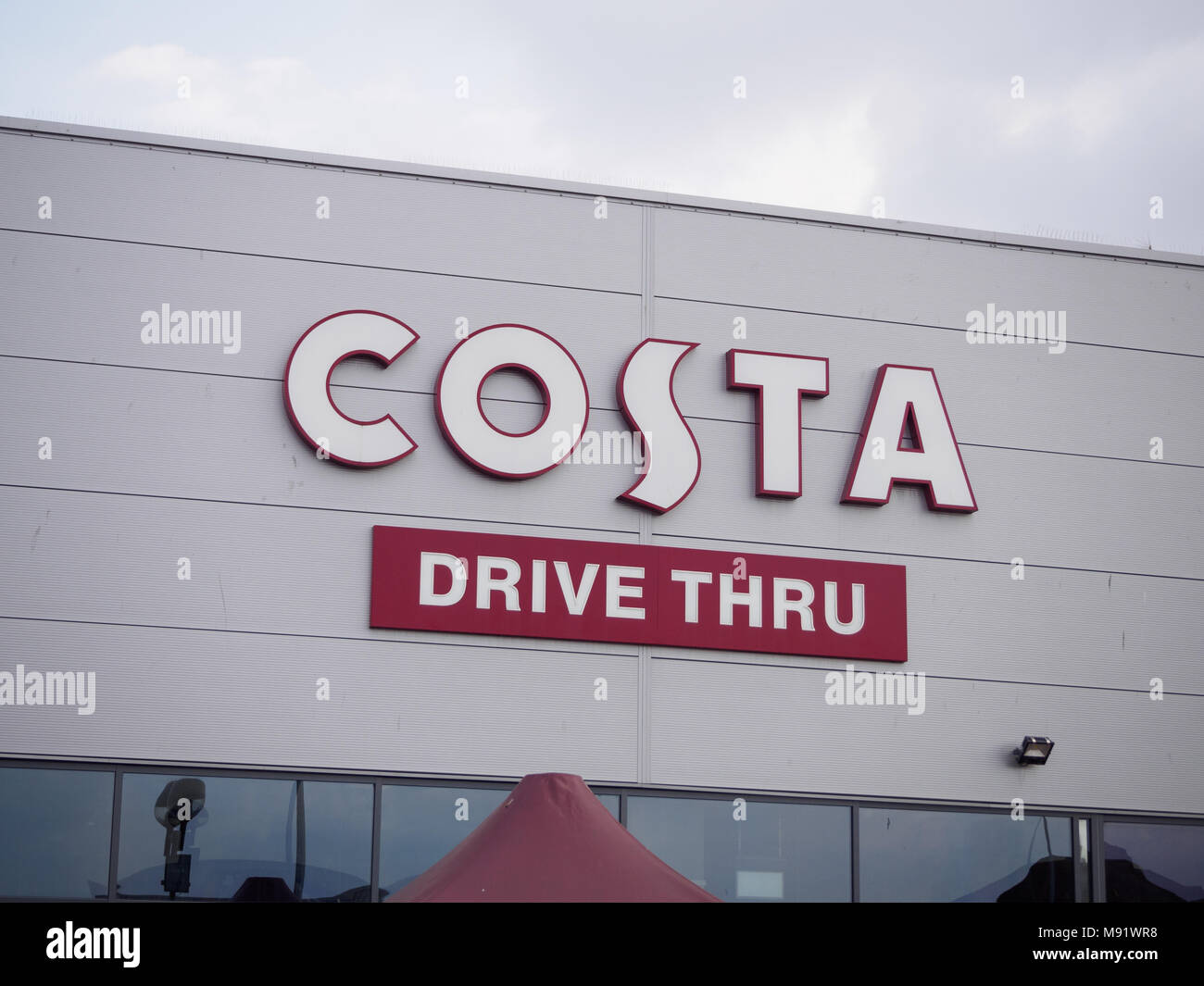 Cardiff, Wales UK: 21. März 2018: Costa Coffee ist eine britische multinationale Kaffeehaus im Besitz von Whitbread. Es ist die zweite größte Kette in der Welt Stockfoto