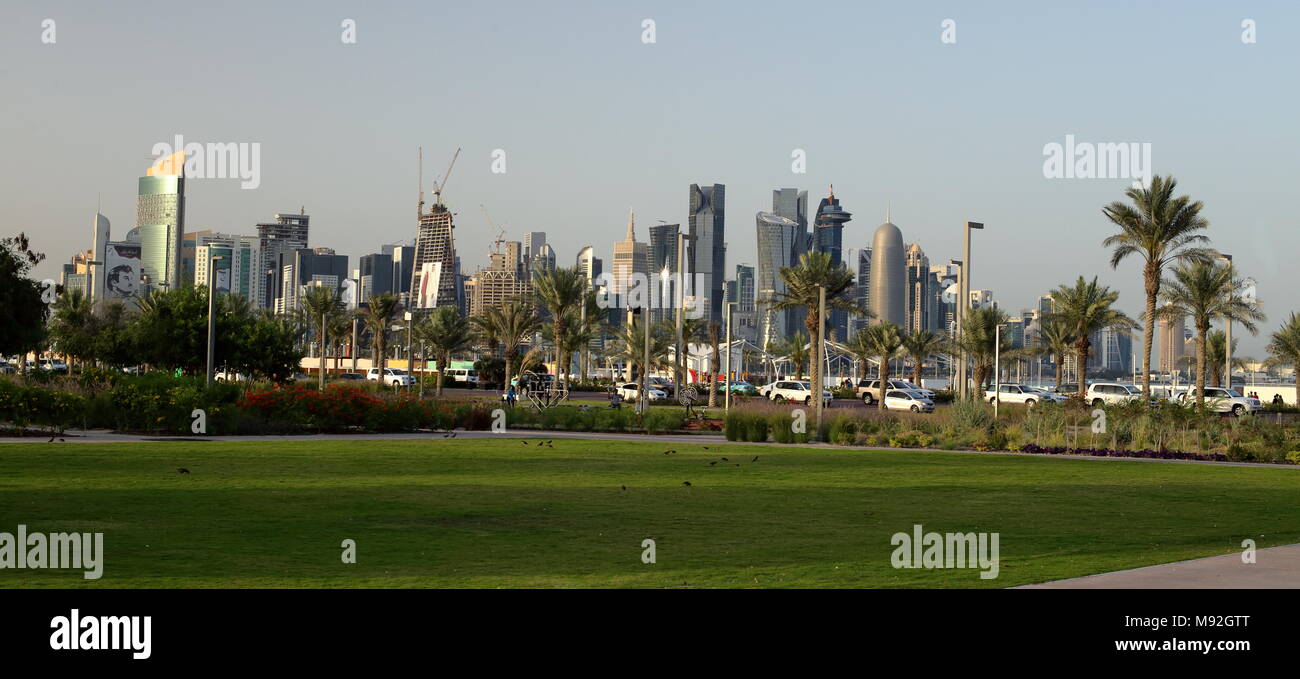 BIDDA PARK, Doha, Katar - 21. März 2018: Panoramablick auf das neu eröffnete Bidda Park im Zentrum der Hauptstadt von Katar, Stockfoto