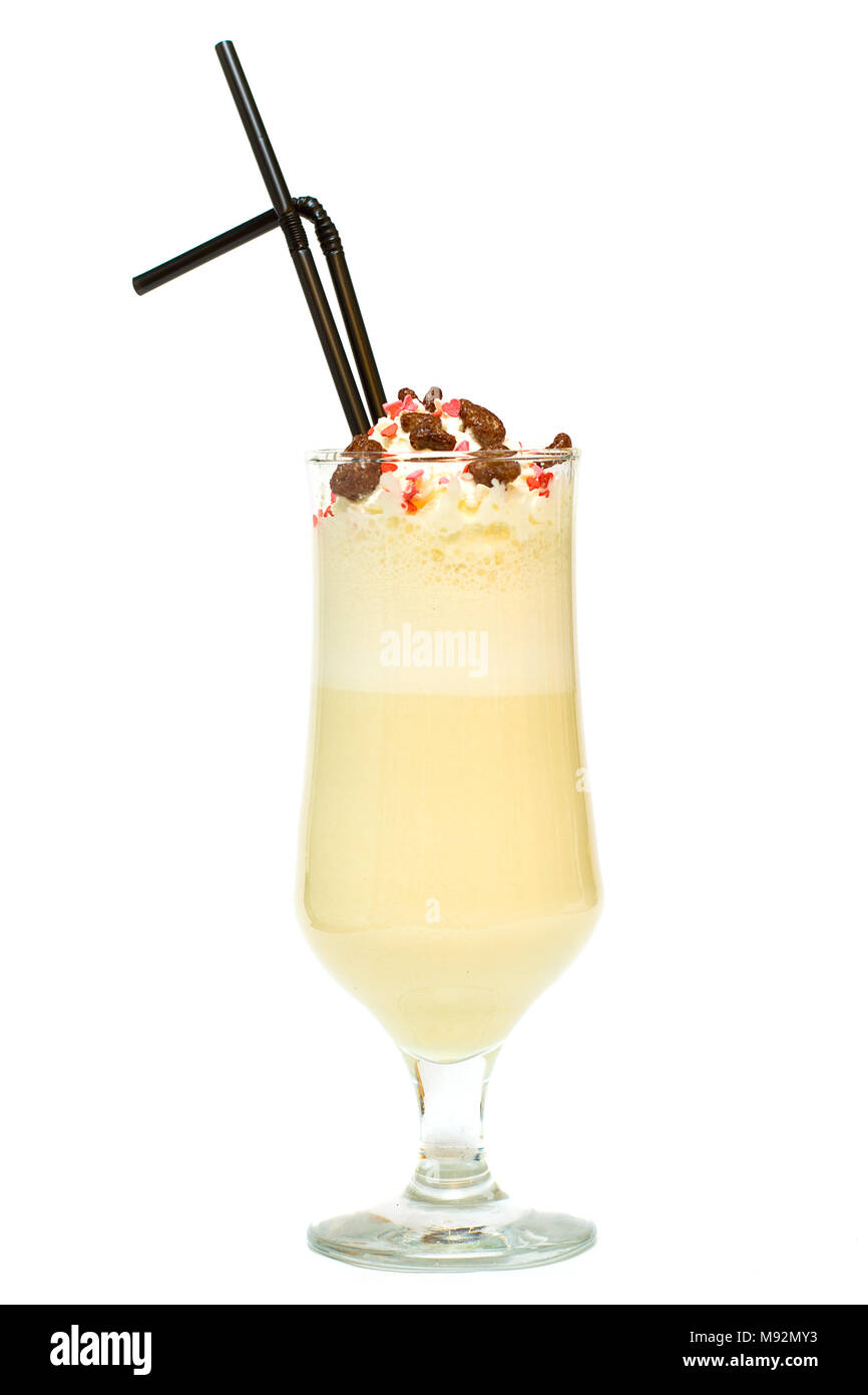 Milchshake mit Banane Obst, Vanille und Schokolade isoliert auf weißem Stockfoto