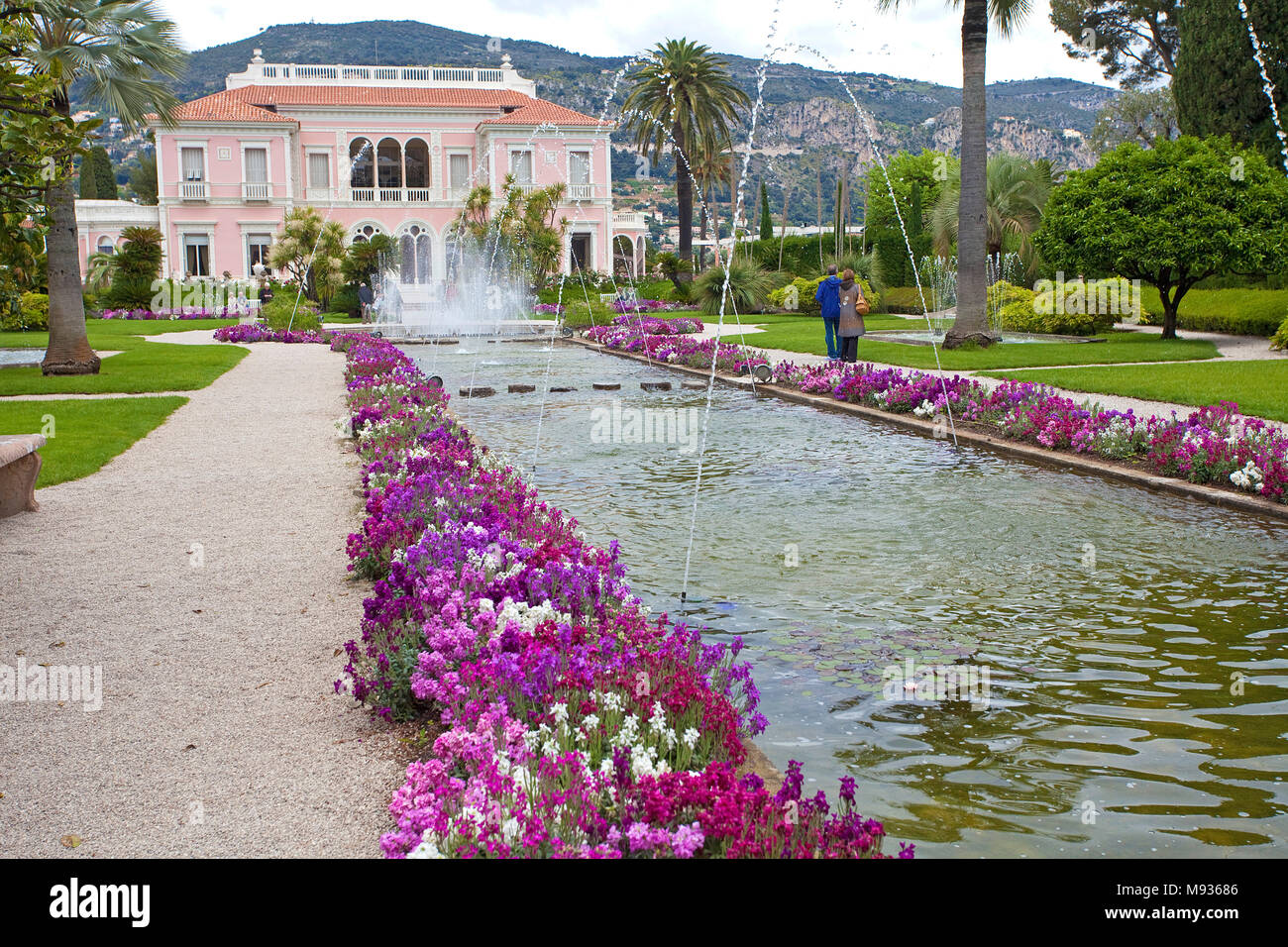 Wundervolle Garten und Park der Villa Ephrussi de Rothschild, toskanische Architektur am Kap Ferrat, Süd Frankreich, Var, Côte d'Azur, Frankreich, Europa Stockfoto