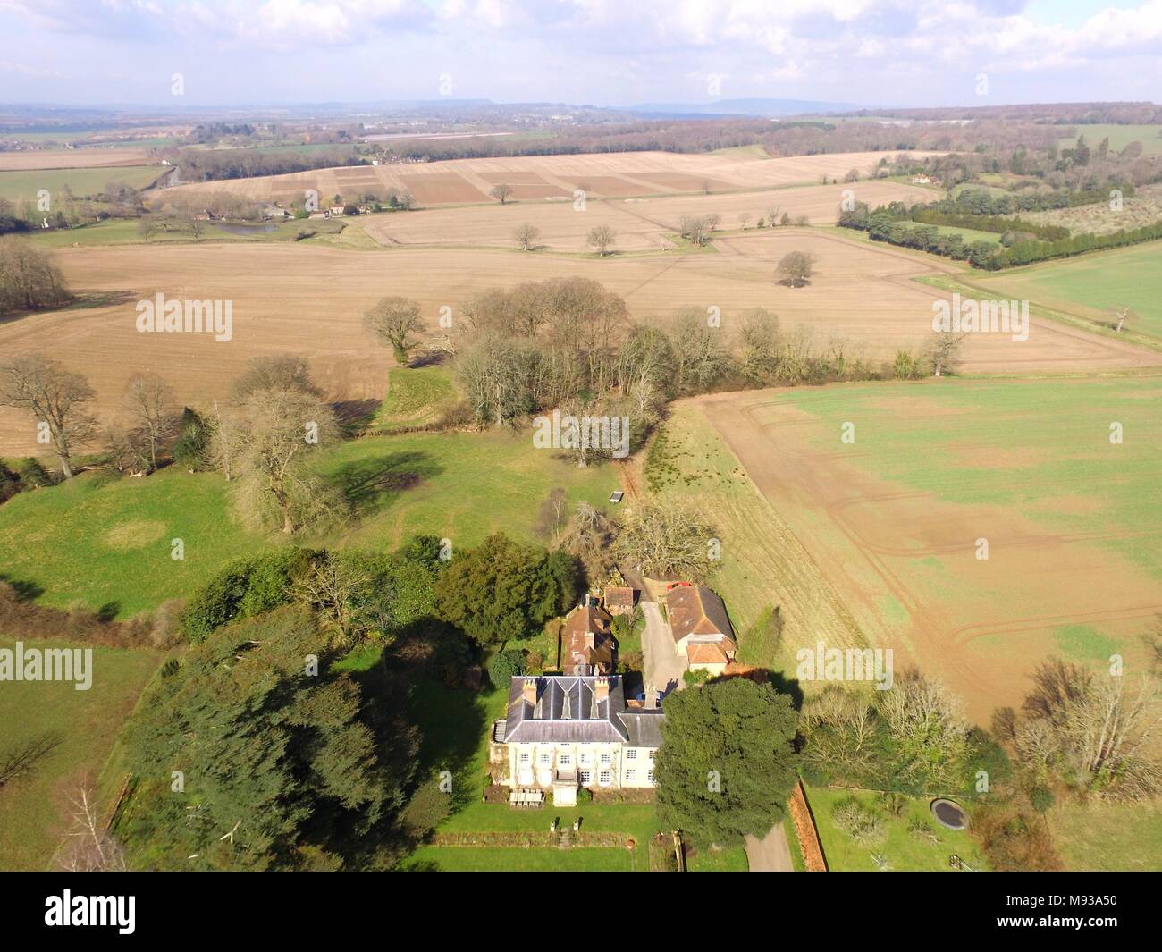 Fittleworth Haus in West Sussex im Jahre 1720 erbaut und ist eines der schönsten Häuser im Süden Englands. Bild von Drone. Stockfoto